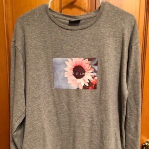 Publish Flower Long-sleeve